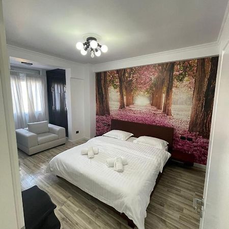 Tirana Center Apartment Esterno foto