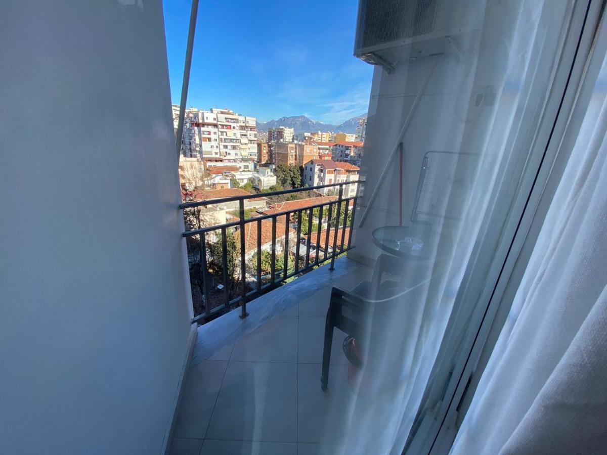 Tirana Center Apartment Esterno foto