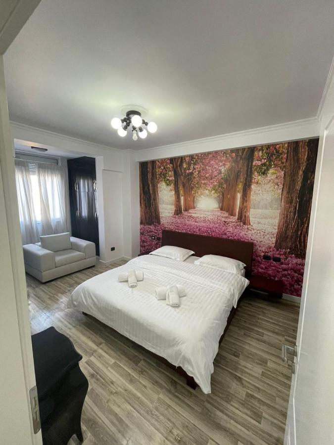 Tirana Center Apartment Esterno foto