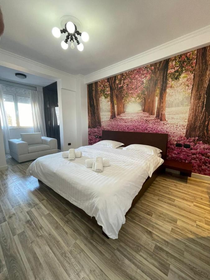 Tirana Center Apartment Esterno foto