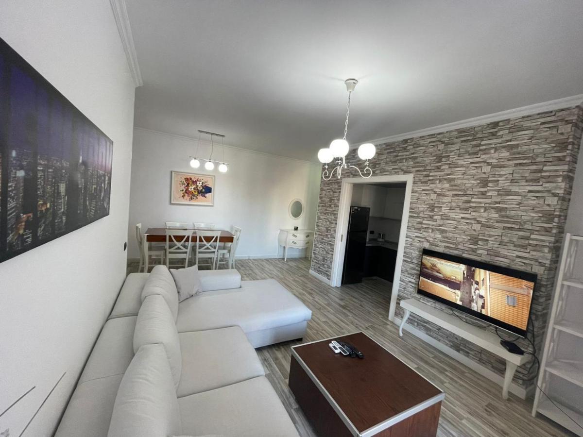 Tirana Center Apartment Esterno foto