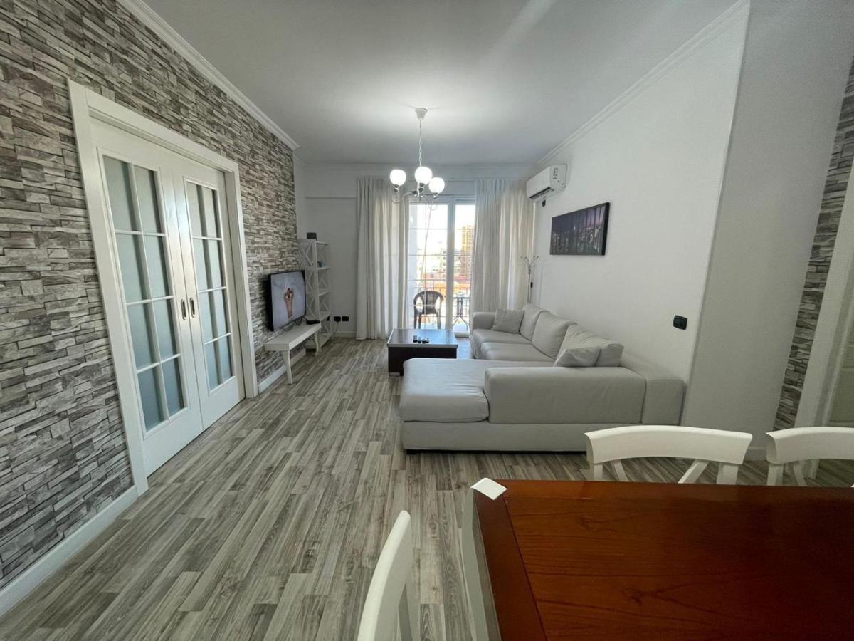 Tirana Center Apartment Esterno foto